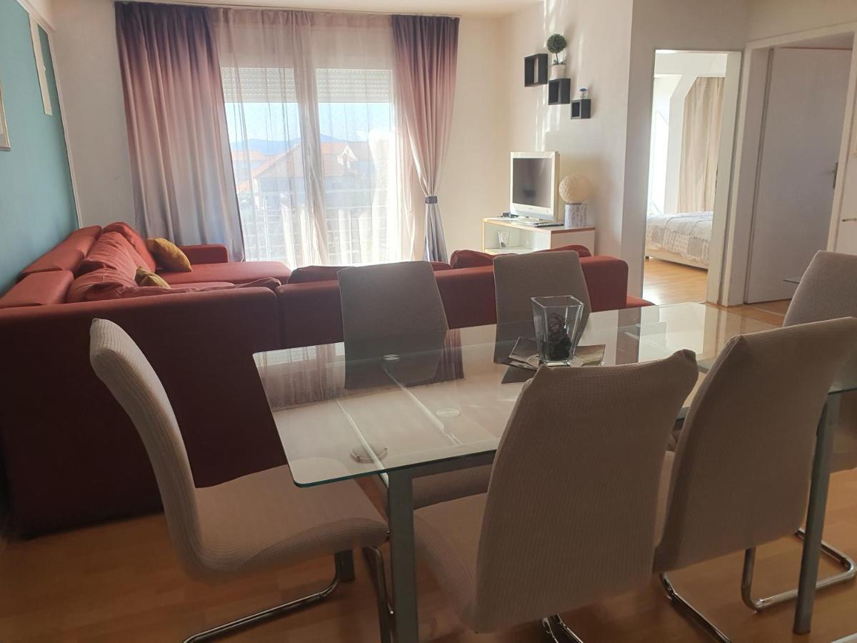 Cozy Two-Bedroom Apartment Задар Экстерьер фото