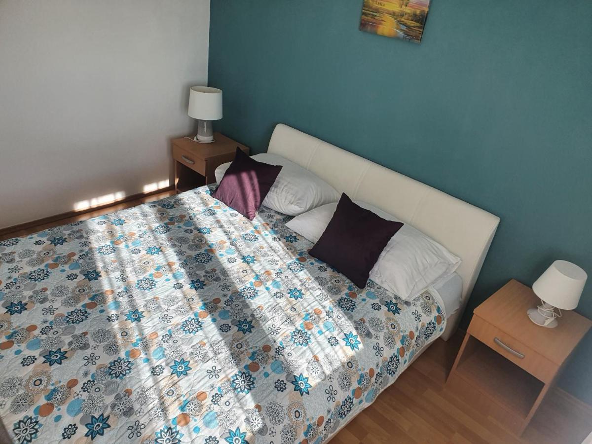Cozy Two-Bedroom Apartment Задар Экстерьер фото